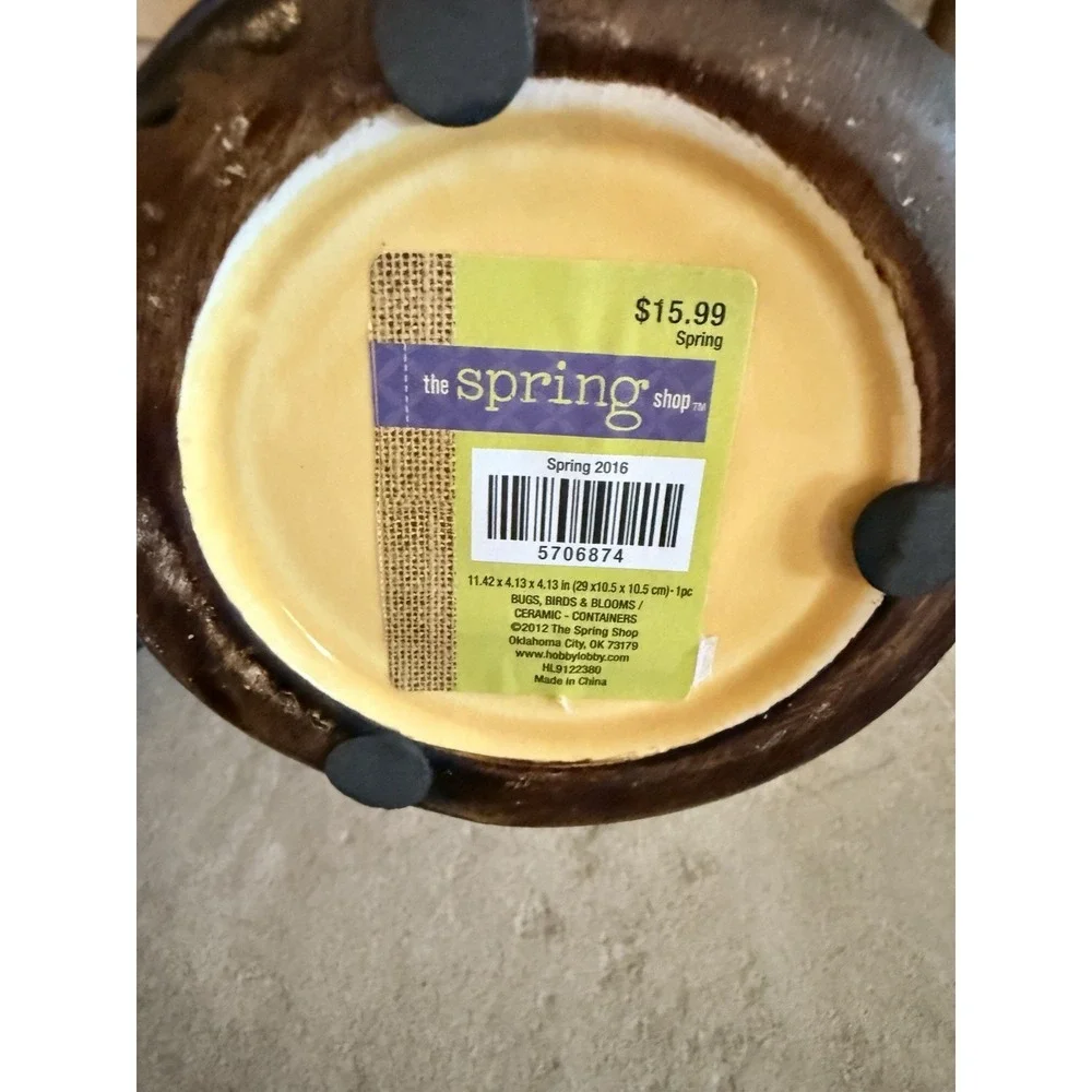 Pottery‎ Mustard/ beige  Vase